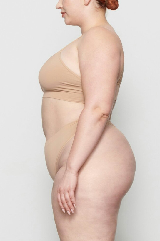 Skims Soft Smoothing Seamless Thong