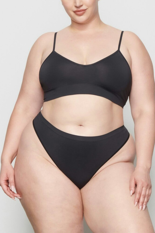 Skims Soft Smoothing Seamless Thong