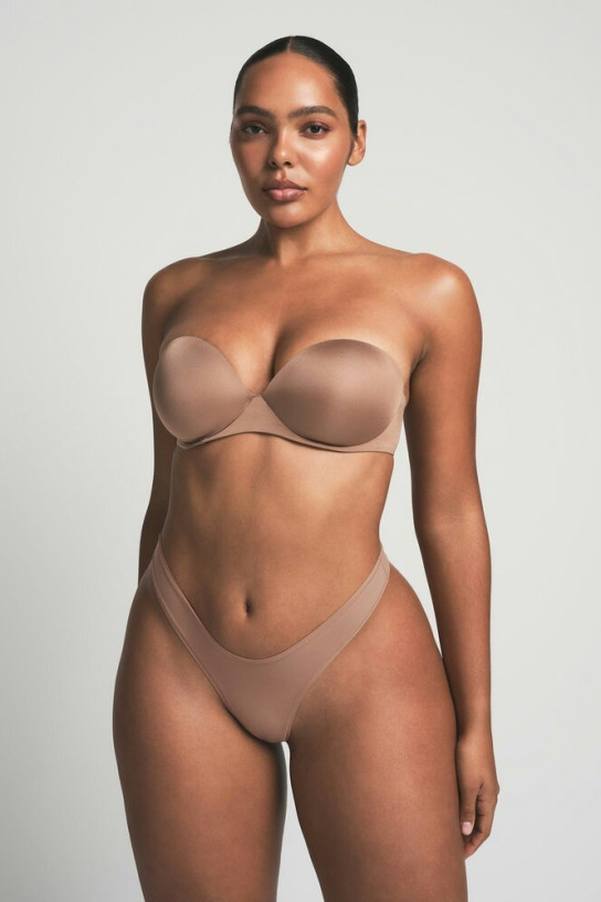 Skims Ultimate Strapless Push-Up Bra